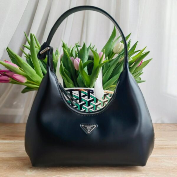 сумка Prada