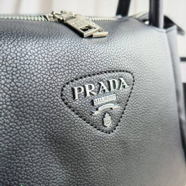 сумка Prada
